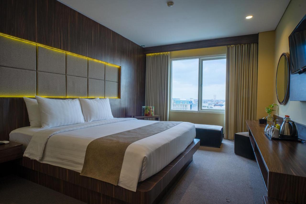รอยัล เรกันตริส เจนดานา ชื่อเดิมรอยัลซิงโกซารี Hotel สุราบายา ภายนอก รูปภาพ