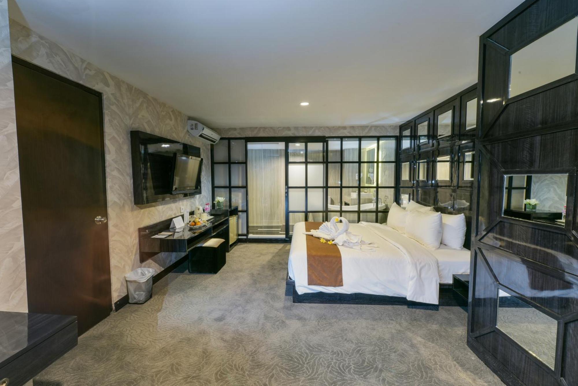 รอยัล เรกันตริส เจนดานา ชื่อเดิมรอยัลซิงโกซารี Hotel สุราบายา ภายนอก รูปภาพ